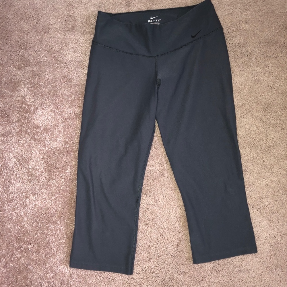 Nike Capri Leggings